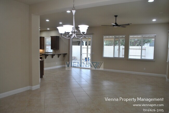 Building Photo - 2101 Harpford Dr