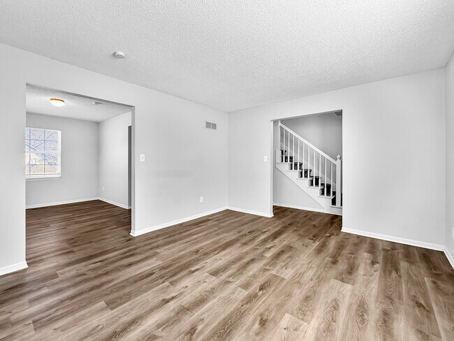 Building Photo - 4227 The Paseo