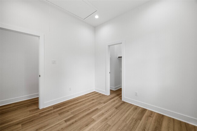 Foto del edificio - 7901 Cora St