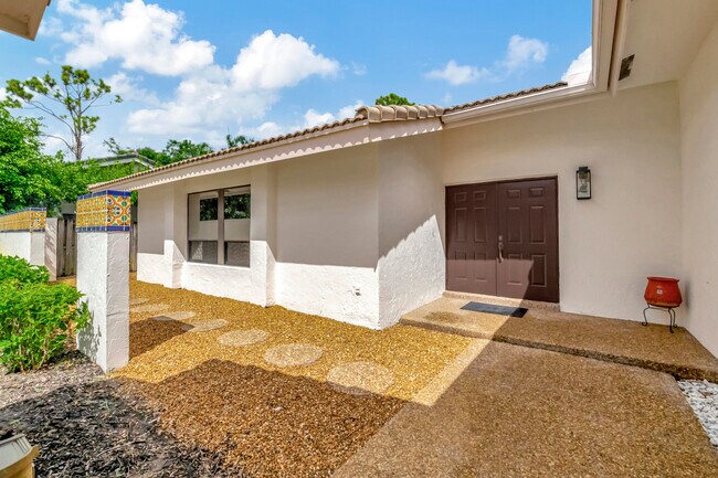 Foto del edificio - 804 Foxpointe Cir