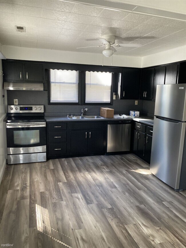 Building Photo - 3 br, 1 bath House - 819 Ruskin Ave