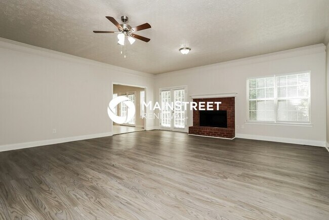 Foto del edificio - 4 Bedroom Pet-Friendly Home in McDonough, GA with Main Street Renewal