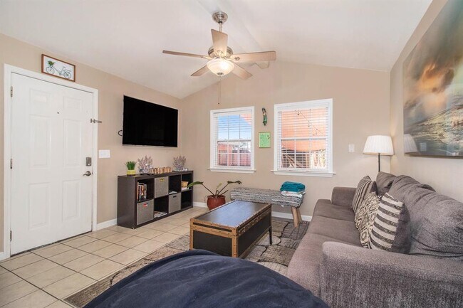 Foto del edificio - 6116 Avenue Q 1/2