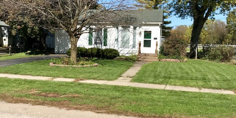 Primary Photo - 440 W Railroad St