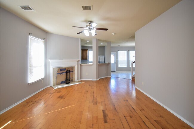 Foto del edificio - 13226 Brantfield Park Ln