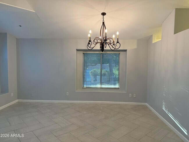 Building Photo - 3069 N 87th Pl