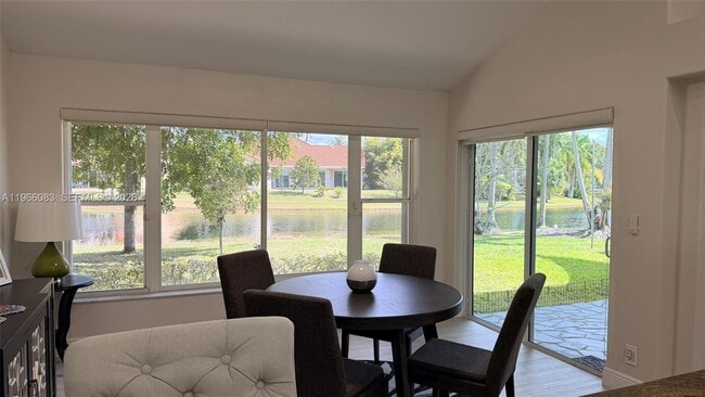 Foto del edificio - 582 Spinnaker