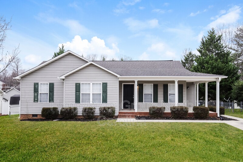 22 Oak Meadow Ln, Thomasville, NC 27360 House Rental in Thomasville