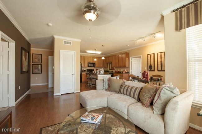 Foto del edificio - 2495 N Mason Rd