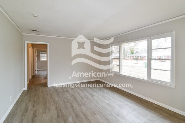 Foto del edificio - 616 Byrne Dr