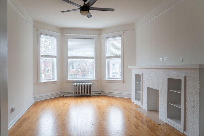 Building Photo - Little Albany