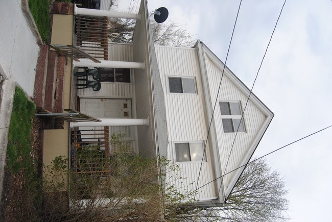 Building Photo - 3136 W 50Th St