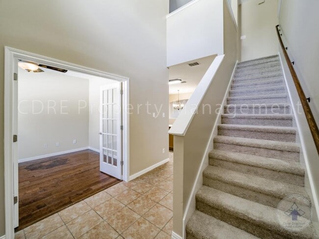 Foto del edificio - 4016 Summerhill Ln