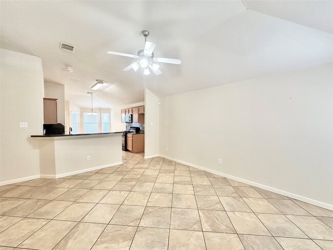 Building Photo - 11023 KNOBBLEY Oak Ct