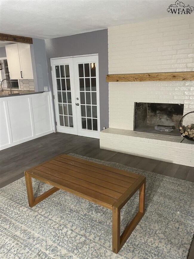 Foto del edificio - 4705 Reginald Dr