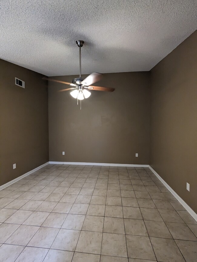 Living Room - 1143 Willow Creek Dr