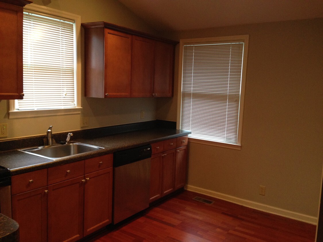 Foto principal - 308 S 11th St