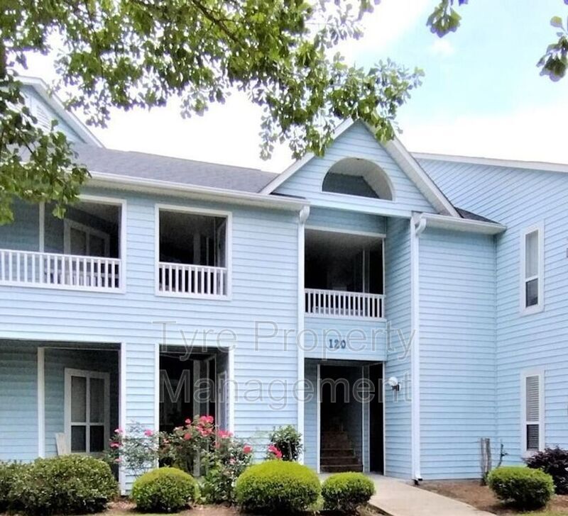 Primary Photo - 120 Breezewood Dr