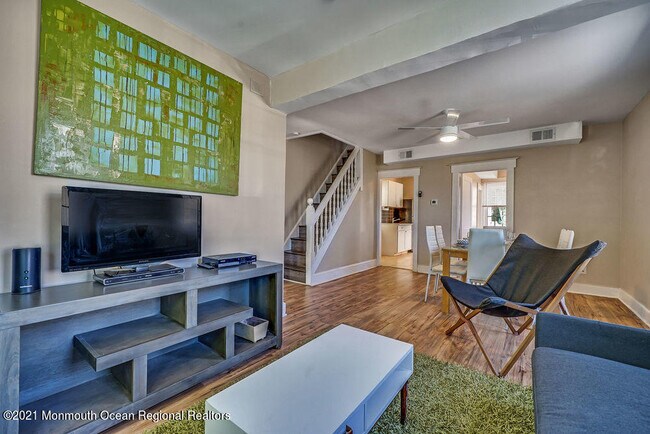 Foto del edificio - 53 Franklin Ave