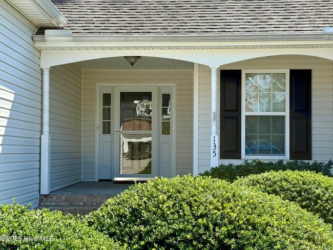 Building Photo - 135 Newington Way