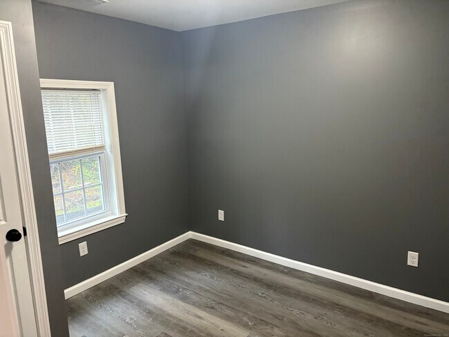 Building Photo - 74 Park St