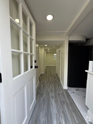 Building Photo - 4221 71st Ave