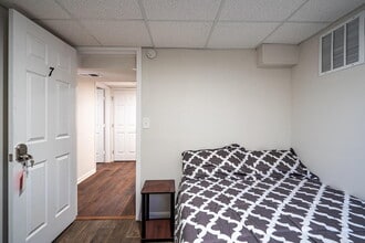 Building Photo - 6363 Forest Haven Dr