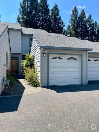 Building Photo - 1203 Eardley Ave
