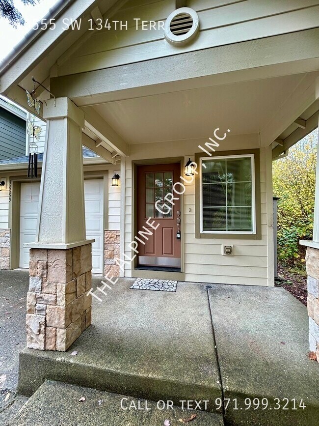 Foto del edificio - Spacious Home in Tigard!