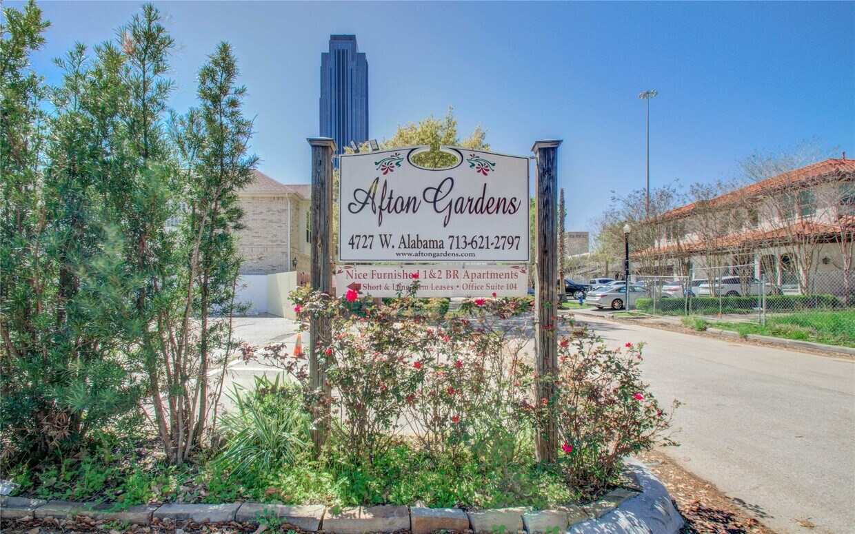 Foto principal - 4727 W Alabama St