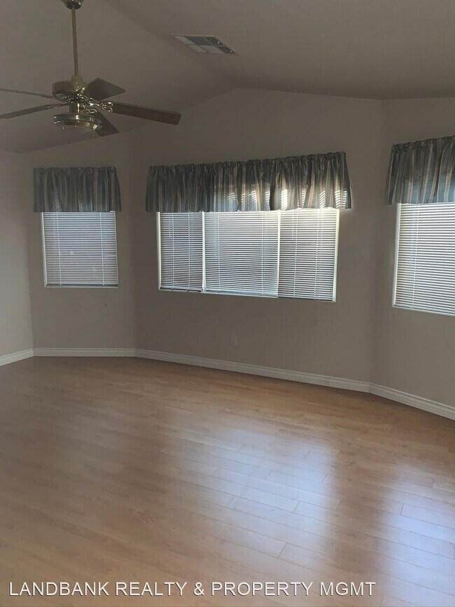 Foto del edificio - 3 br, 2 bath House - 3449 Blue Ash Lane
