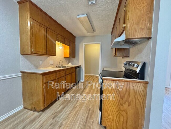 Foto del edificio - 1200 N Kings Hwy