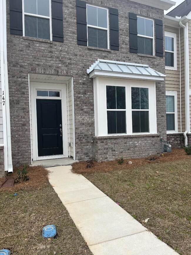 Foto del edificio - 147 Pine Gate Dr