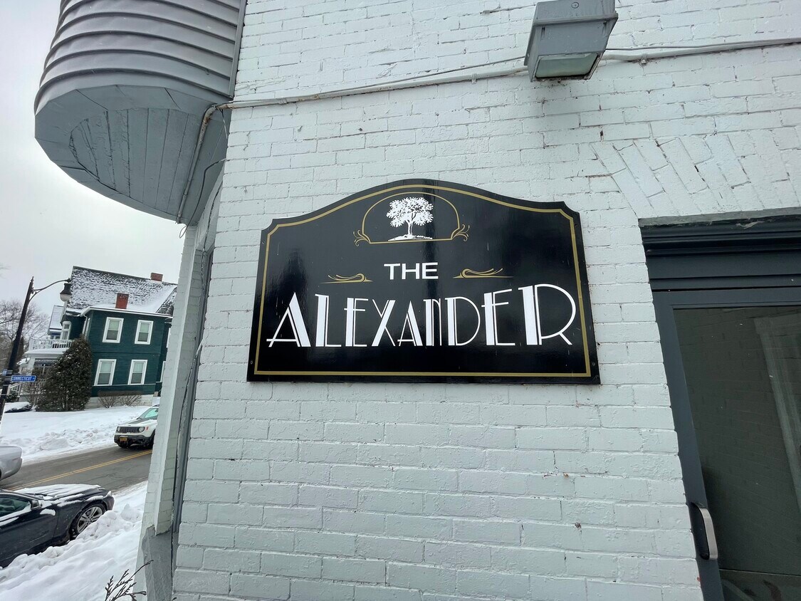 Foto del edificio - 238 Richmond Ave