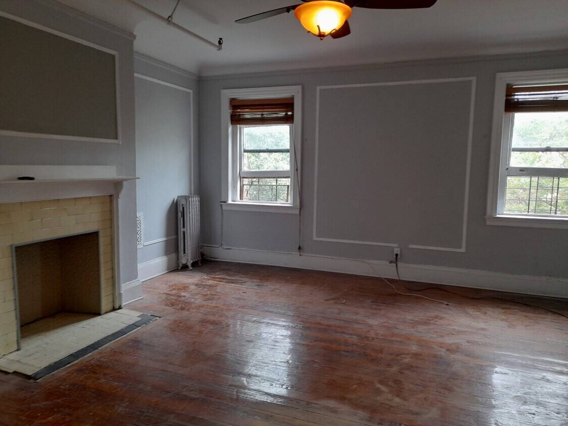 Primary Photo - 241 W 139th St