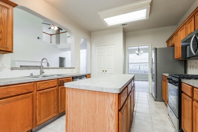 Building Photo - 7714 Danehill Dr