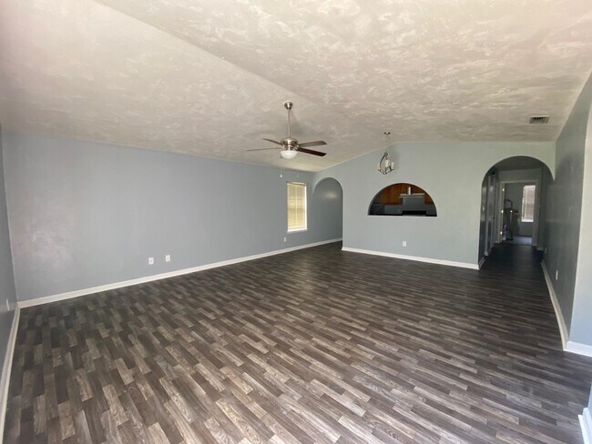 Building Photo - 4657 Russells Pond Ln
