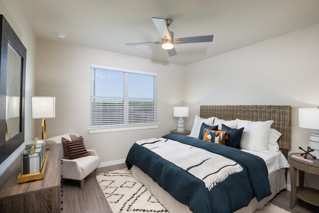 Building Photo - Massive Move-In Special – 8 Weeks Free!
