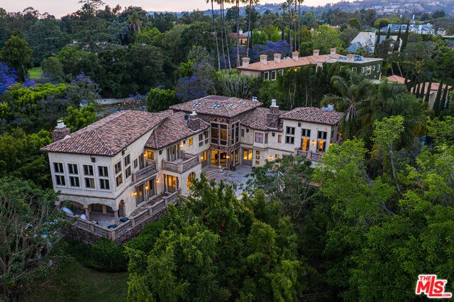 Foto del edificio - 206 N Carolwood Dr