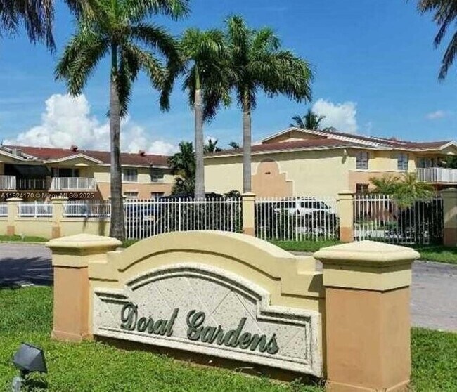 Foto del edificio - 4640 NW 79th Ave