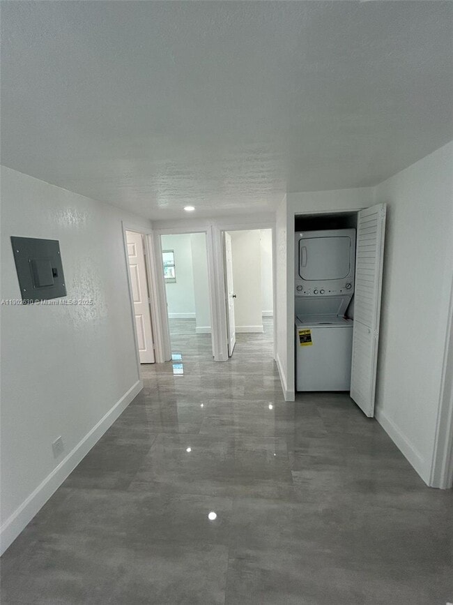 Foto del edificio - 305 Lewis Ln