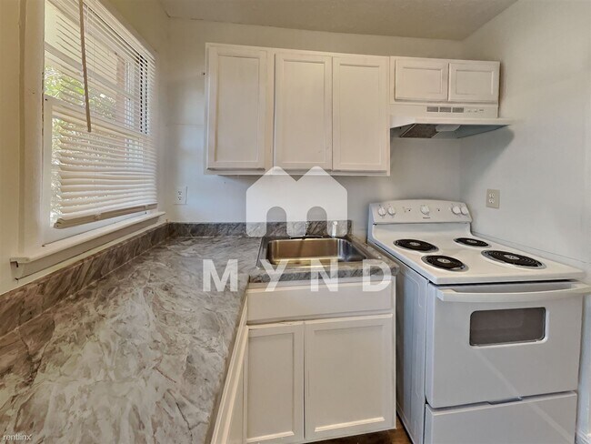 Foto del edificio - 1 br, 1 bath House - 1879 Chapman Ave