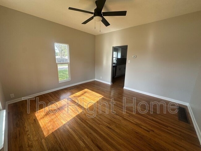 Building Photo - 4444 N 60th St