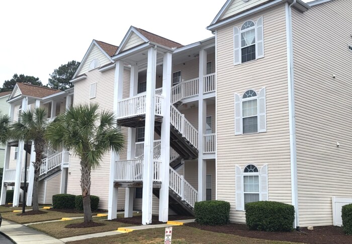 Primary Photo - Beautiful Three Bedroom Condo available fo...