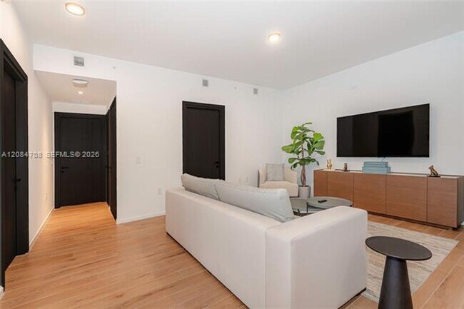 Foto del edificio - 398 NE 5th St