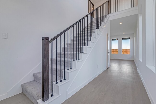 Building Photo - 27318 Sweetwater Bay Dr