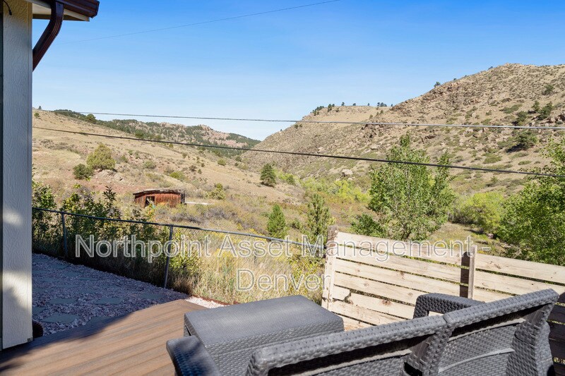 Primary Photo - 4916 Lone Pine Dr