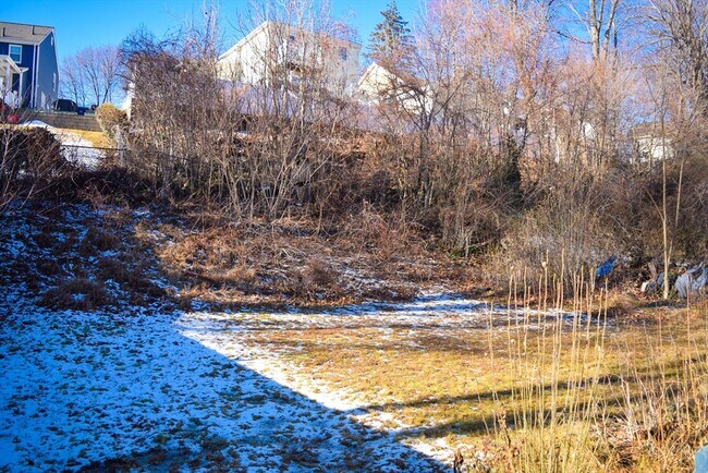 Foto del edificio - 77 Maryknoll St