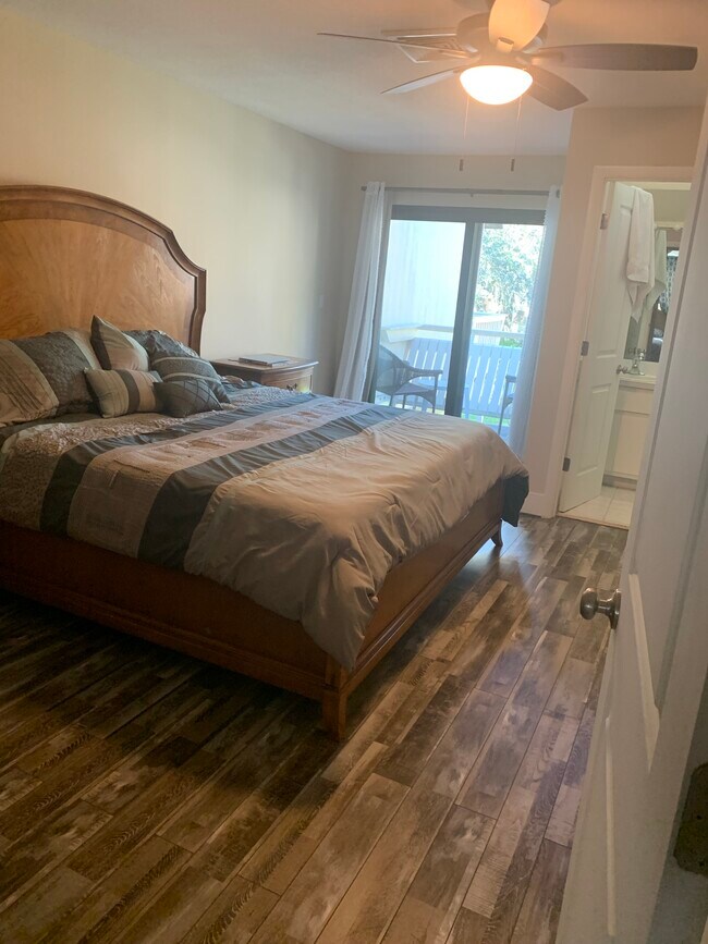 Master to balcony - 2222 Circlewood Dr