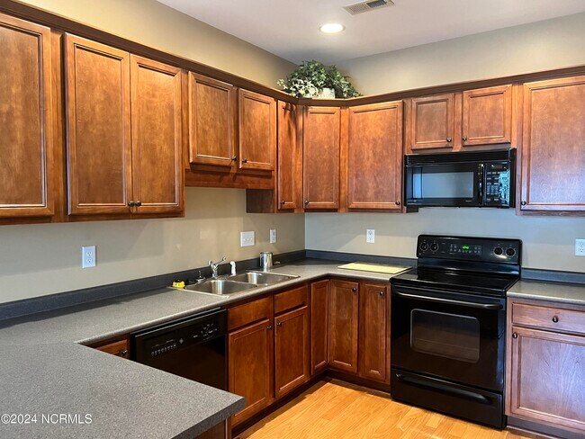 Foto del edificio - 101 E Rhode Island Ave